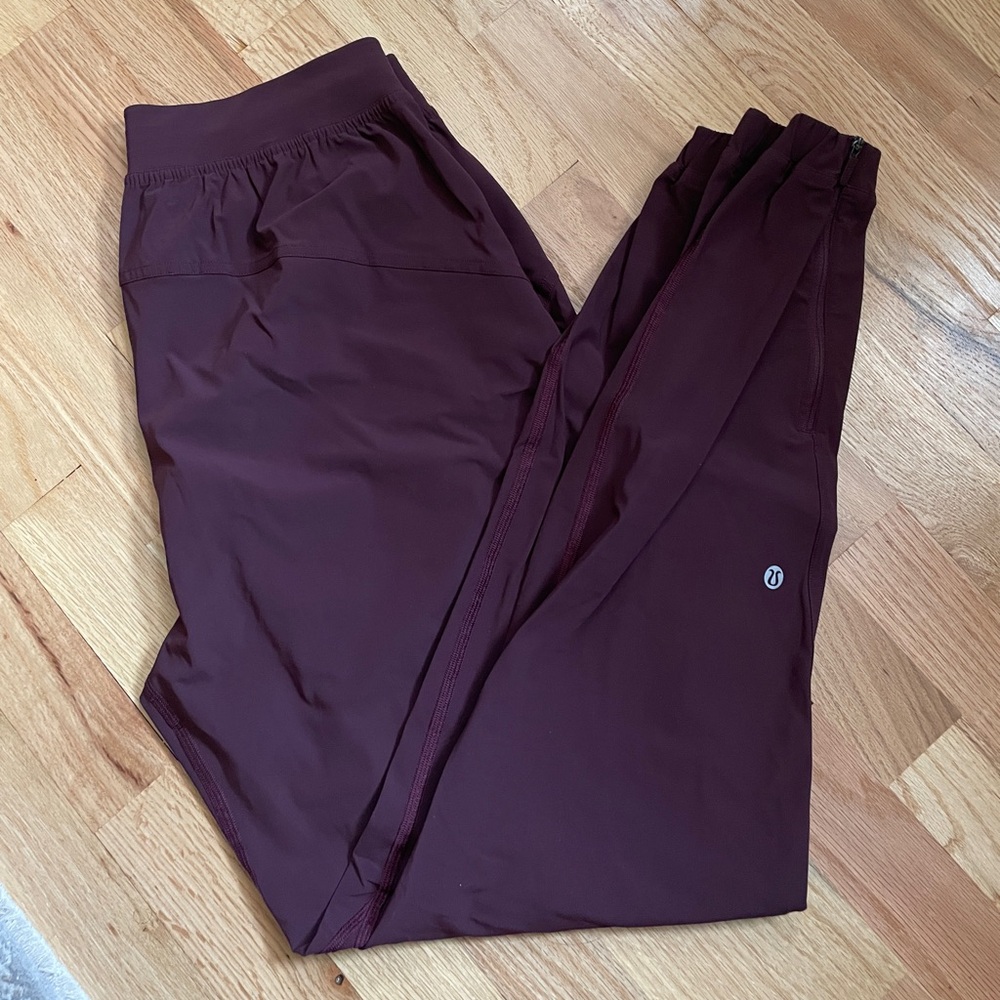 Adapted State Jogger size 6